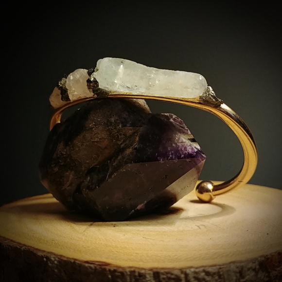 Artisan Wearable Magick Crystal Cuff Bracelet - Picture 3 of 3